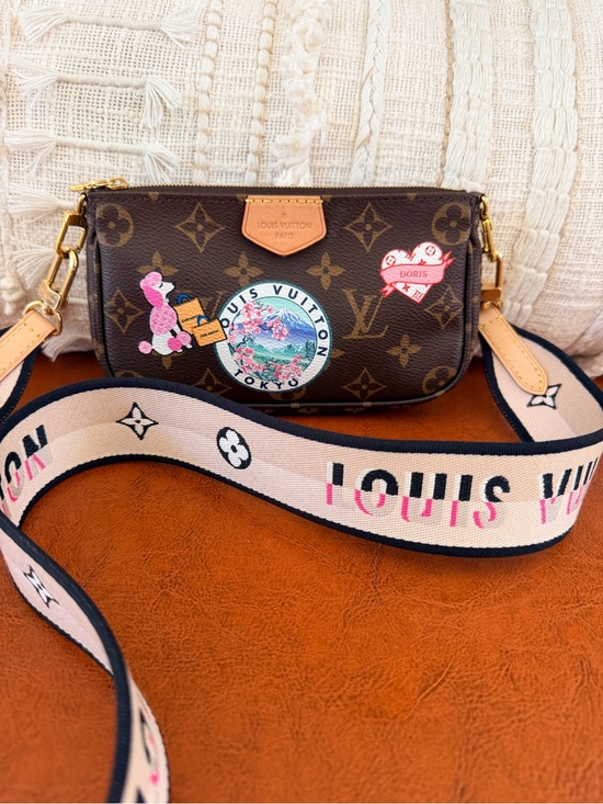 Louis Vuitton Handbags - Louis Vuitton Brown Monogram Canvas Pochette Crossbody with Pink Accent Strap